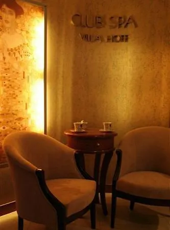 Hoff Wellness & فندق مبيت وإفطار 3*